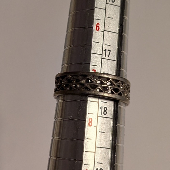 Jewelry - Intricate Silver Ring